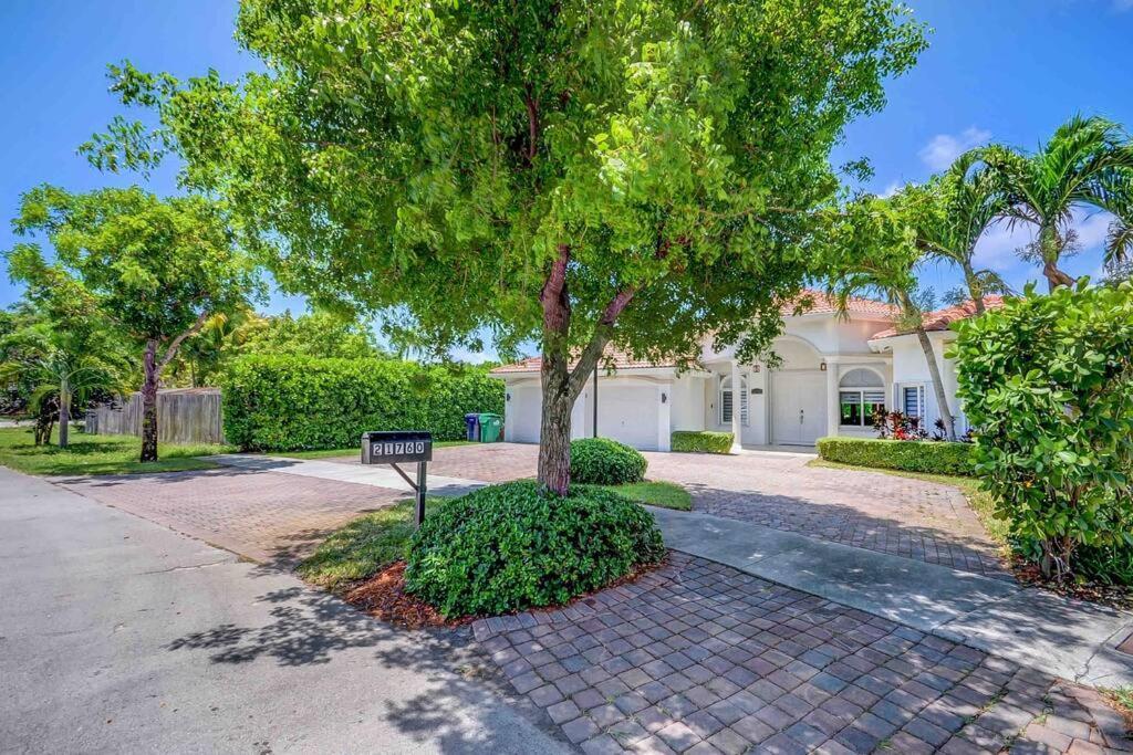 Miami 5Br Villa W Heated Pool, Games & Bbq L01 Cutler Bay Eksteriør bilde
